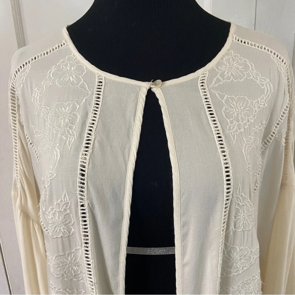 Sundance Eyelet One Button Closure 3/4 Wide Sleeve Cardigan - Picture 12 of 14